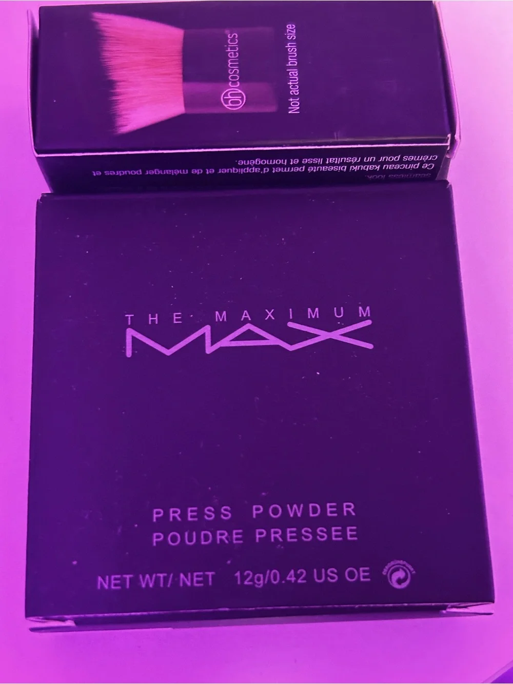 Max Studio Pressed Powder -